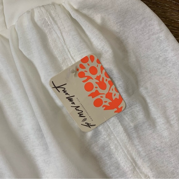 FP Movement White Tempo Light as Air Run Shorts L NWT - Picture 3 of 9